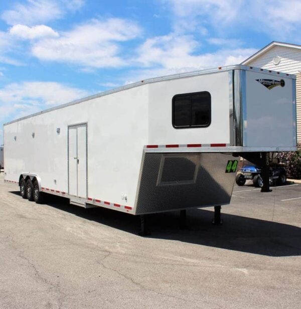 Enclosed Gooseneck Trailer  2024 44′ GN w/Big Man Bathroom #0094