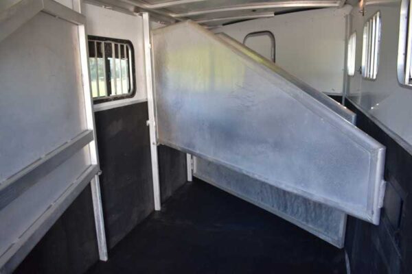 2006 Exiss 7407LQ 4 Horse Trailer with 7′ Short Wall - Image 25