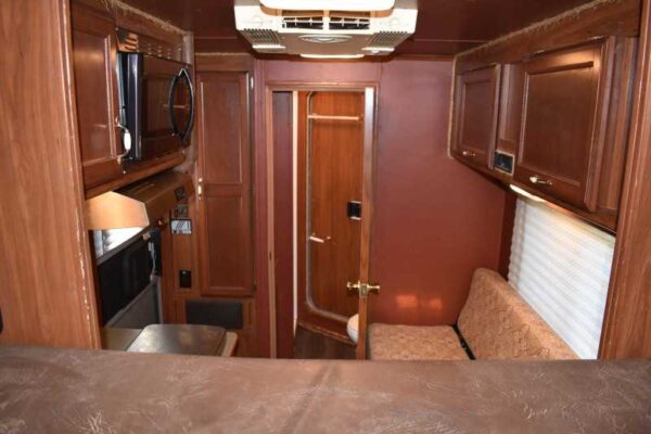 2006 Exiss 7407LQ 4 Horse Trailer with 7′ Short Wall - Image 16