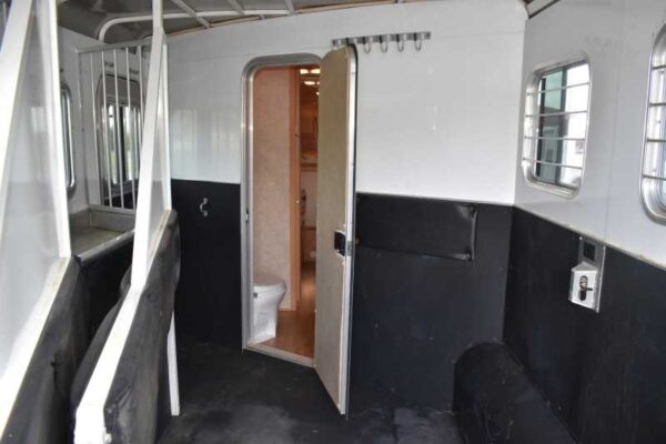 2007 American Spirit 8308LQ 3 Horse Trailer with 8′ Short Wall - Image 31
