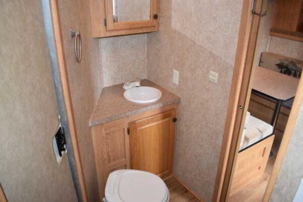 2007 American Spirit 8308LQ 3 Horse Trailer with 8′ Short Wall - Image 22