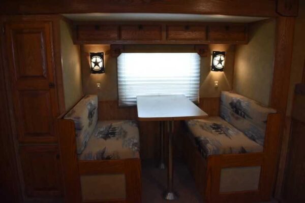 2007 American Spirit 8410GLQ 4 Horse Trailer with 10′ Short Wall - Image 17