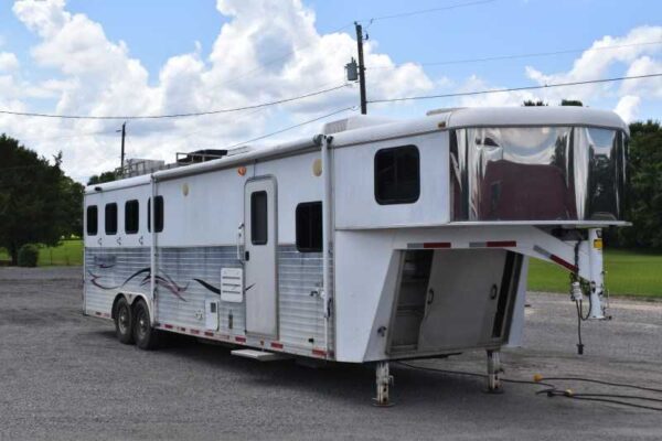 2007 American Spirit 8410GLQ 4 Horse Trailer with 10′ Short Wall - Image 2