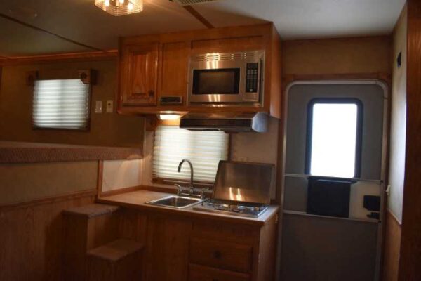 2007 American Spirit 8410GLQ 4 Horse Trailer with 10′ Short Wall - Image 20