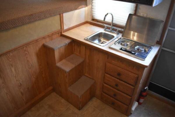 2007 American Spirit 8410GLQ 4 Horse Trailer with 10′ Short Wall - Image 13