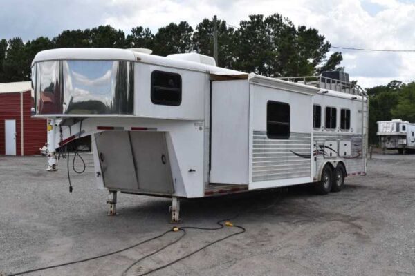 2007 American Spirit 8410GLQ 4 Horse Trailer with 10′ Short Wall - Image 4