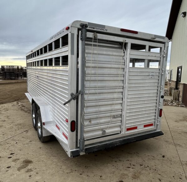 Used 2007 Featherlite – Two Compartments - Image 7