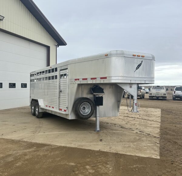 Used 2007 Featherlite – Two Compartments - Image 5
