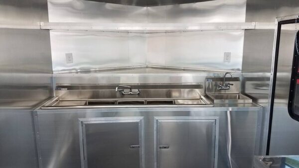 8.5' x 16' Black & White Food Concession Event Trailer - Image 10