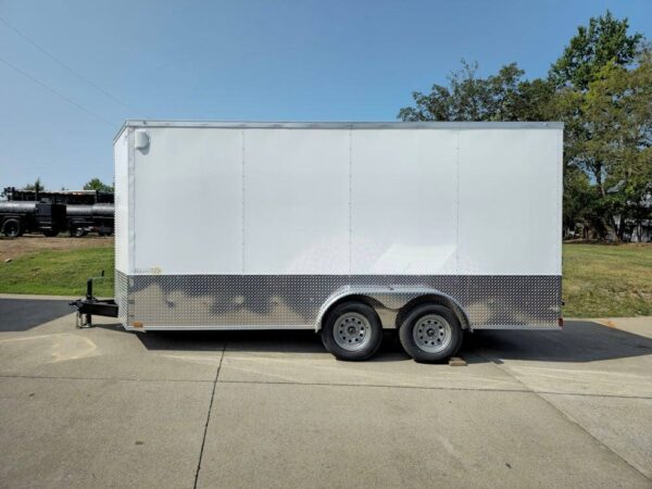 7' X 16' White Vnose Enclosed Trailer (2) 3,500lb Axles 7ft With Splash Guards - Image 7