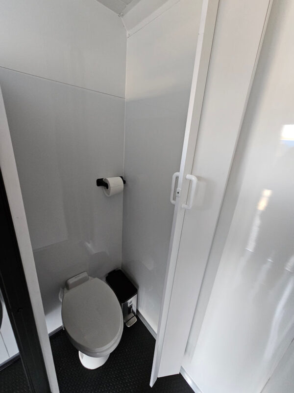 7' X 12' Custom Restroom / Bathroom Trailer - Image 36