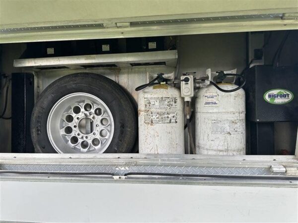 2014 Lakota Bighorn 8416, Generator, Couch, Dinette 17’ Shortwall, 4 Horse Trailer, 12′ Slide. - Image 13