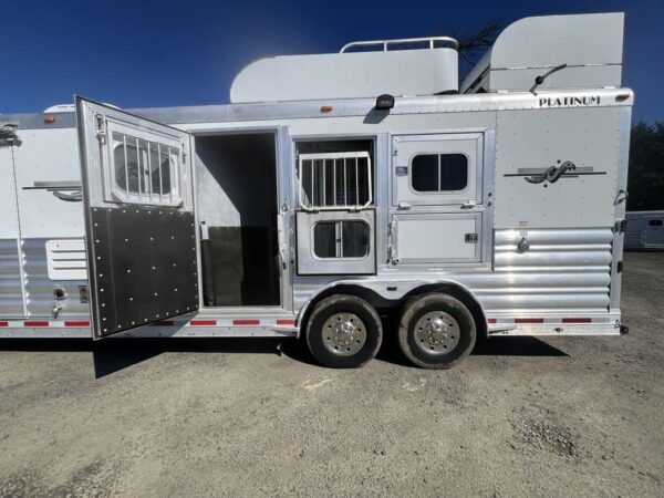 2009 Platinum Coach 3 H 16′ SW w/Outlaw Conversion - Image 8
