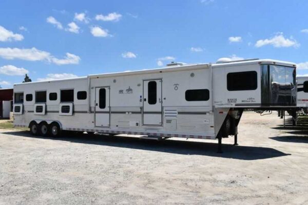 2005 Sundowner Sunlite  6LQ Horse Trailer with 11′ Short Wall 725 Grand Sierra 8612GLQ MidTack - Image 7
