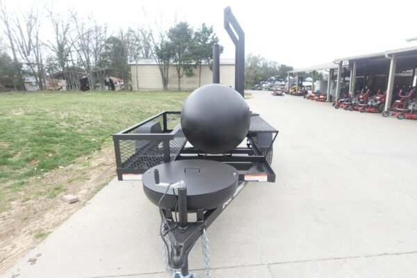 250 Gal Smoker Single Door with Counter Weight and Charkettle - Image 3