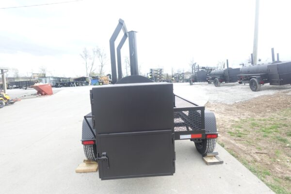 250 Gal Smoker Single Door with Counter Weight and Charkettle - Image 6