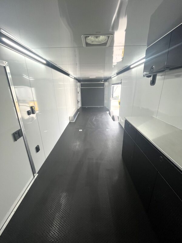 Enclosed ATC Gooseneck Trailer 2025 40′ Aluminum ROM 500 #4897 - Image 4