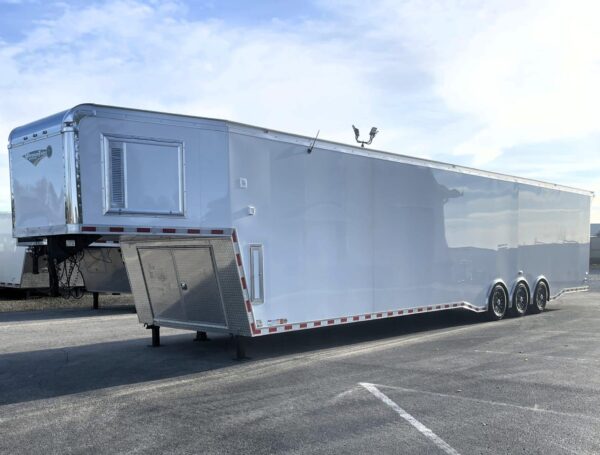 Enclosed Gooseneck Trailer For Sale 2025 48′ Haulmark Edge Car Hauler LOADED #8726 - Image 7
