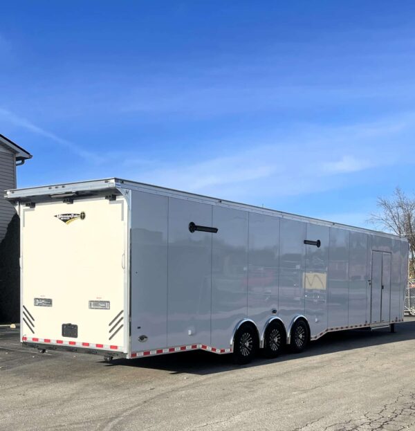 Enclosed Gooseneck Trailer For Sale 2025 48′ Haulmark Edge Car Hauler LOADED #8726 - Image 9