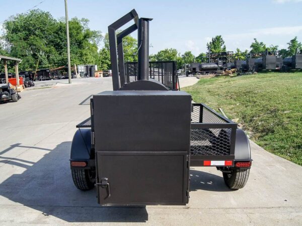250 Gallon Pull-Behind BBQ Smoker Single Door with Counterweight 3500lb Axle - Image 3