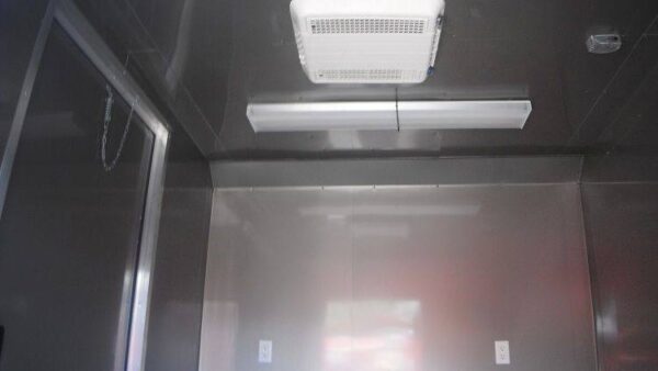 8.5x36 Silver Gooseneck Enclosed Trailer Hauler - Image 12