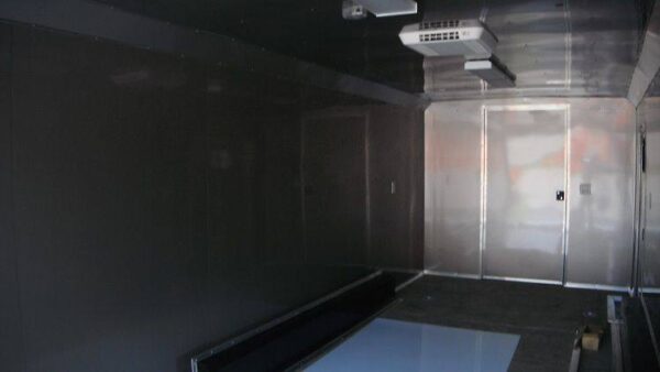 8.5x36 Silver Gooseneck Enclosed Trailer Hauler - Image 11