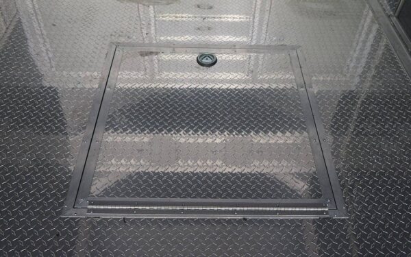 Enclosed Trailer 8.5' X 26' Silver Frost - Image 14