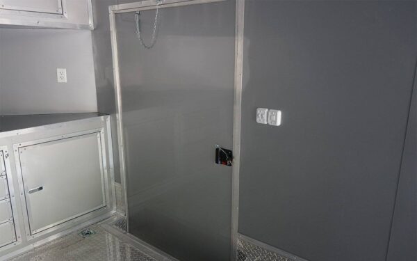 Enclosed Trailer 8.5' X 26' Silver Frost - Image 16