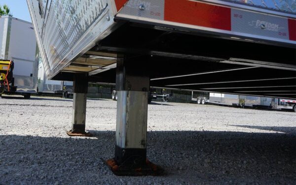 8.5 x 36' Red King Pin Fifth Wheel Trailer - Image 12