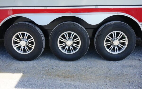 8.5 x 36' Red King Pin Fifth Wheel Trailer - Image 9