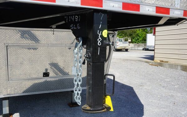 8.5 x 36' Red King Pin Fifth Wheel Trailer - Image 10