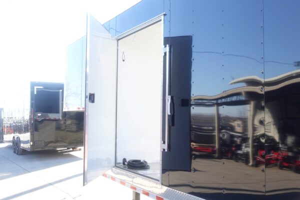 8.5 x 32' Gooseneck King Pin Fifth Wheel Trailer - Image 19