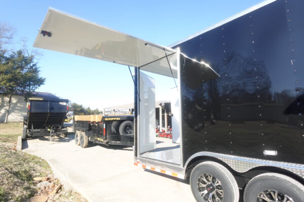 8.5 x 32' Gooseneck King Pin Fifth Wheel Trailer - Image 21