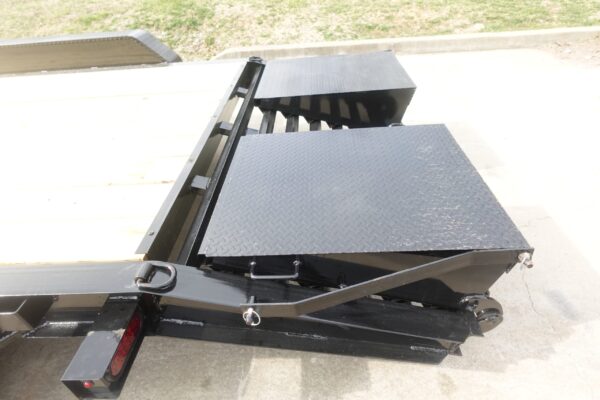 7x20 Gooseneck Equipment Trailer (2) 7K Axles with Brakes & Mini King Kong Ramps - Image 9