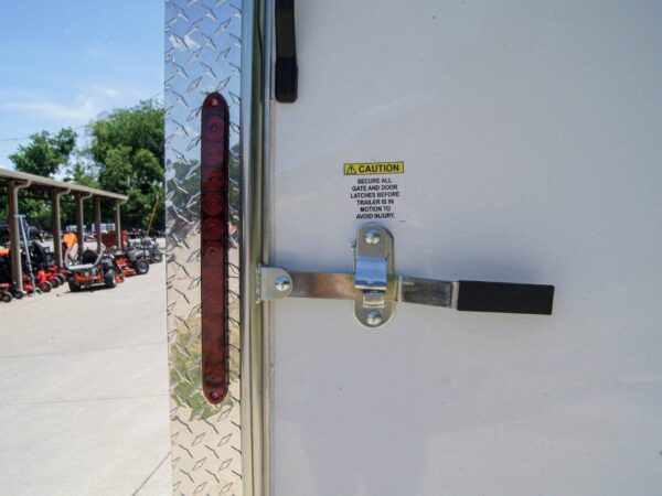 8.5x24 V-Nose Enclosed Trailer (2) 5,200lb Axles 10.4k GVWR - Image 15