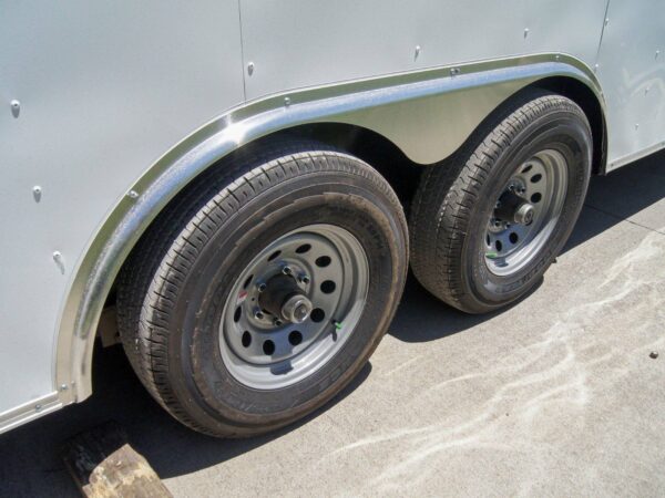 8.5x24 V-Nose Enclosed Trailer (2) 5,200lb Axles 10.4k GVWR - Image 17