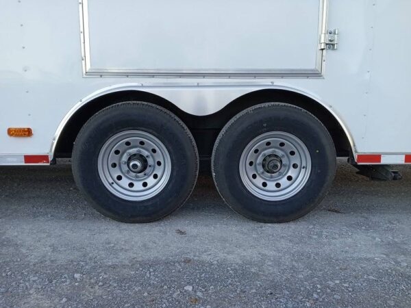 8.5' x 28' White Flat Nose Custom Enclosed Trailer - Image 9