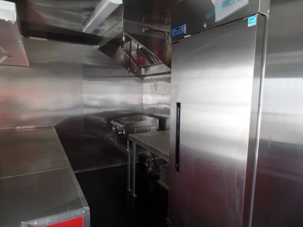 8.5' x 16' Concession Food Trailer With Appliances - Image 15
