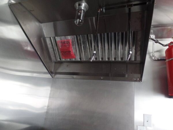 8.5' x 16' Concession Food Trailer With Appliances - Image 11