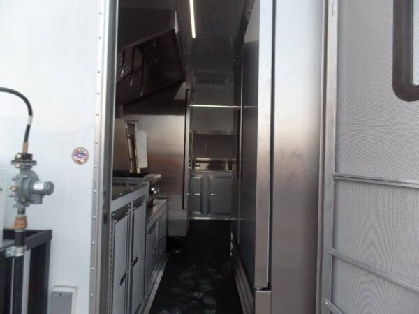 8.5' x 16' Concession Food Trailer With Appliances - Image 19